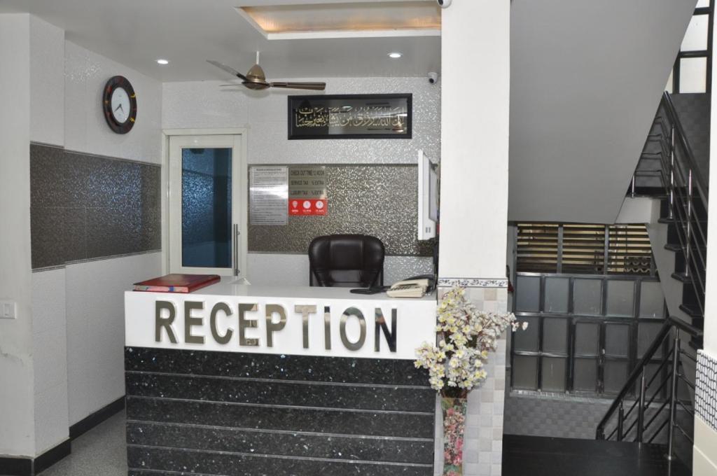 Hotel Al Gulzar Дели Экстерьер фото