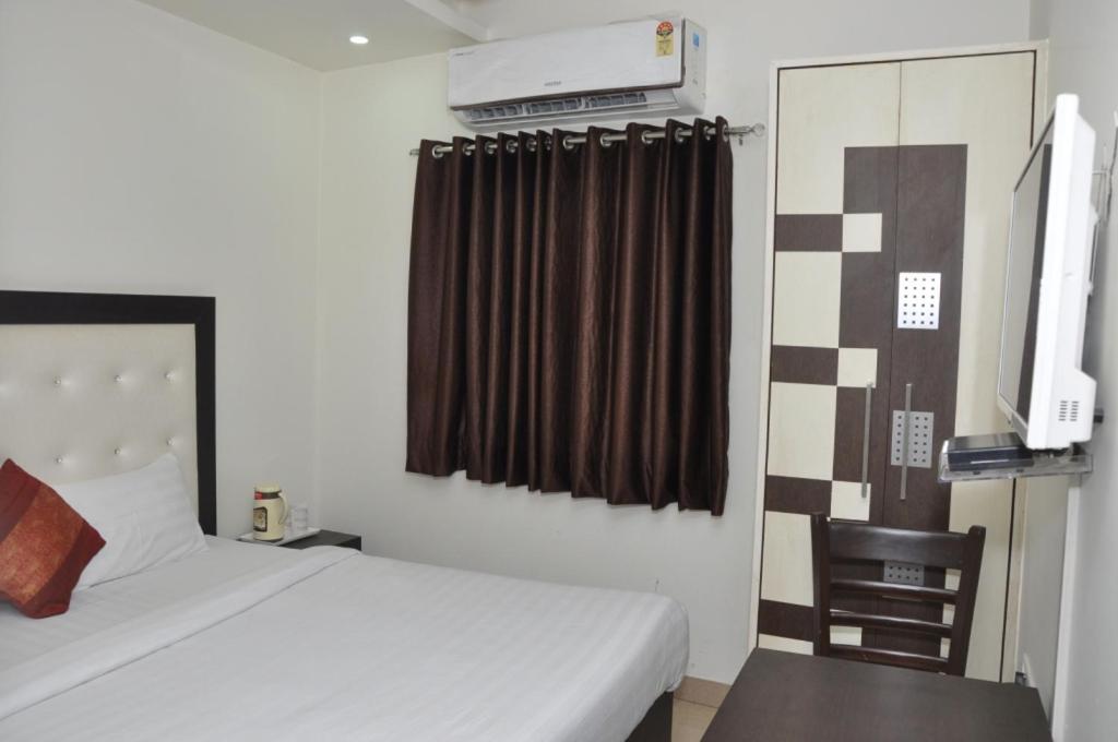 Hotel Al Gulzar Дели Экстерьер фото